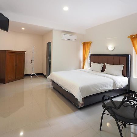New Gentala Hotel Медан Экстерьер фото