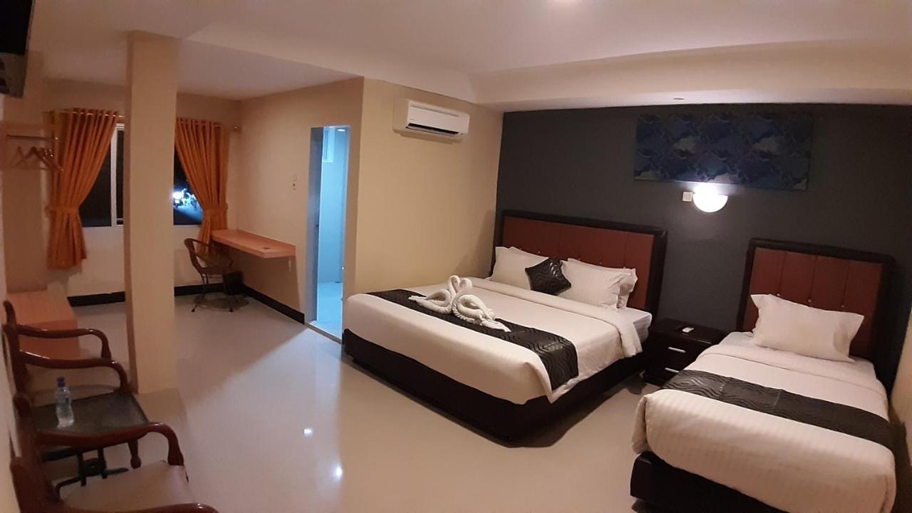 New Gentala Hotel Медан Экстерьер фото